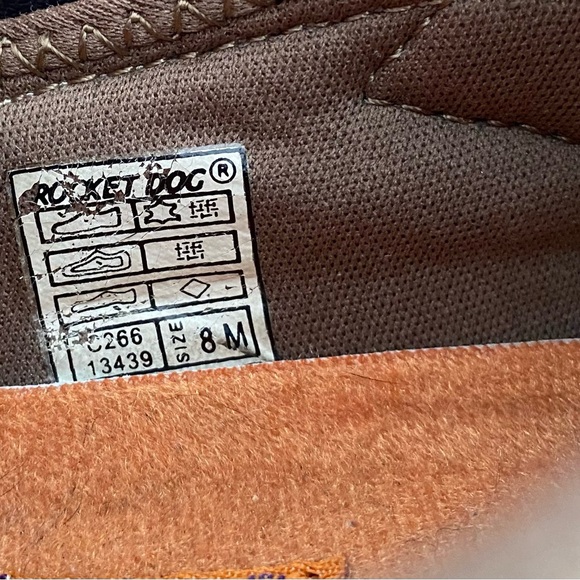 Like New Rocketdog Suede Slip-On Trail Sneaker Womens Size 8. Brown/yellow - Picture 9 of 9